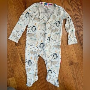 Magnetic Me Cream Penguin Print Footie